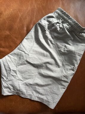 Birddogs Men’s Light Gray Heathered Athletic Shorts with Elastic Waist